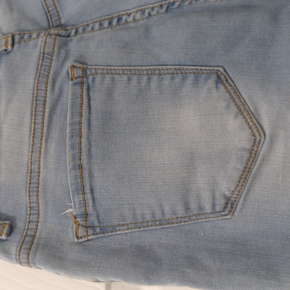 Light Blue Skinny Jeans - Picture 6 of 8